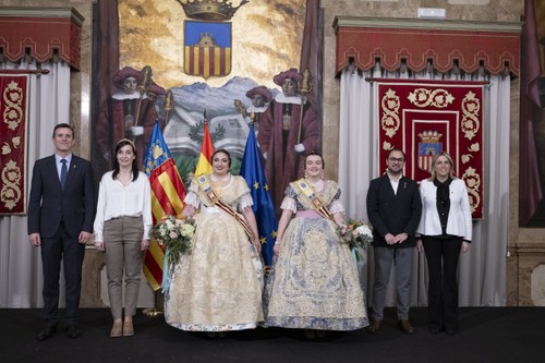 La Diputació de Castelló rep a les Falleres Majors de la Vall d'Uixó